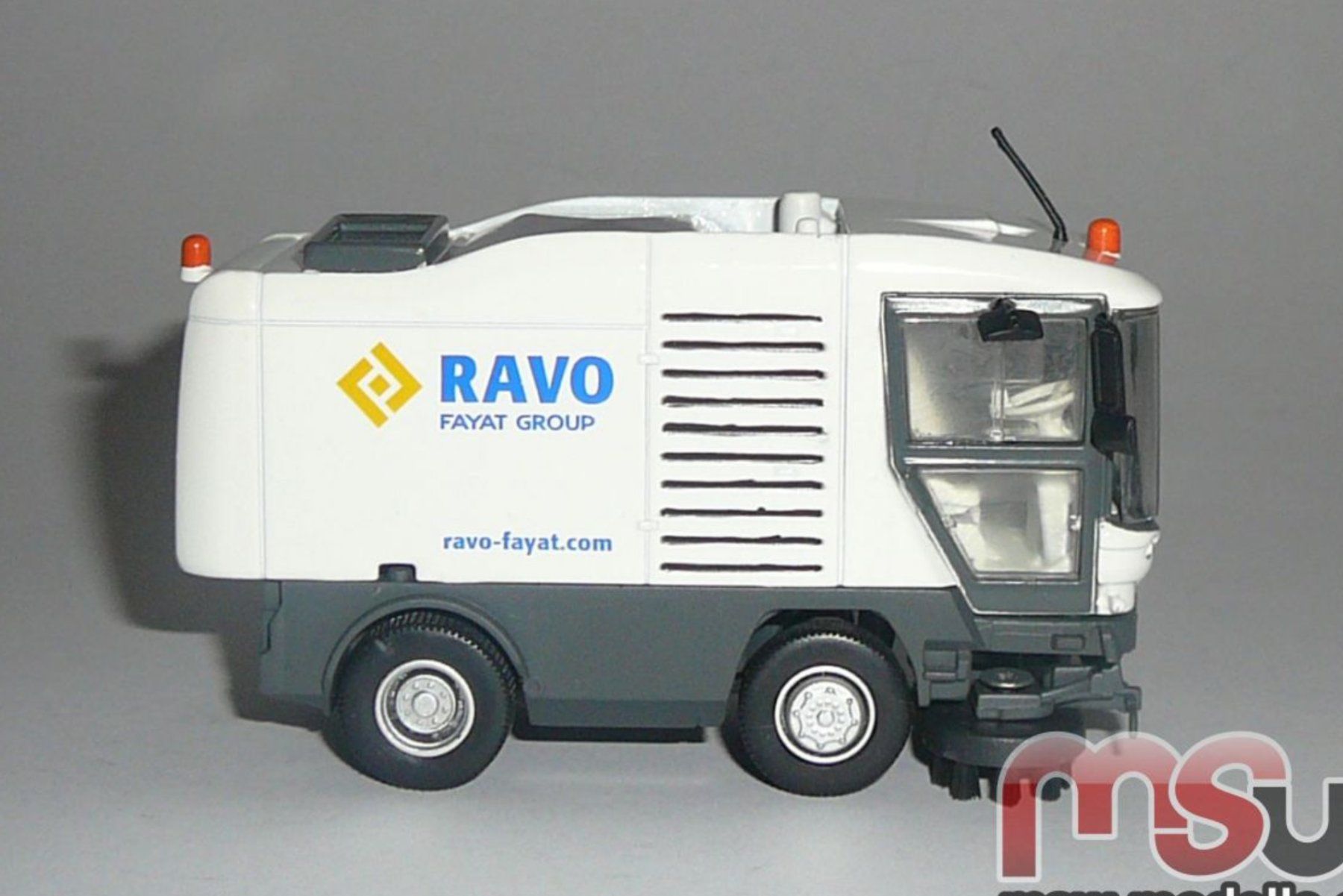 Kit di modellismo & Modellini statici: RAVO 5000 Series RAVO1 - Kaster, 1:50 Sweeper – Nuovo e nell'imballaggio originale da Trélex venduto da Arnaudyak 2