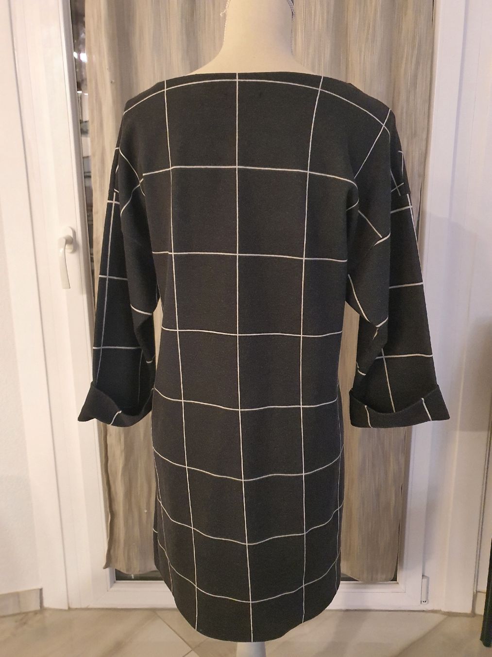 Robes: Robe Eic-Pi taille S. – Neuf (Voir description) à CASLANO par Bebesa 2