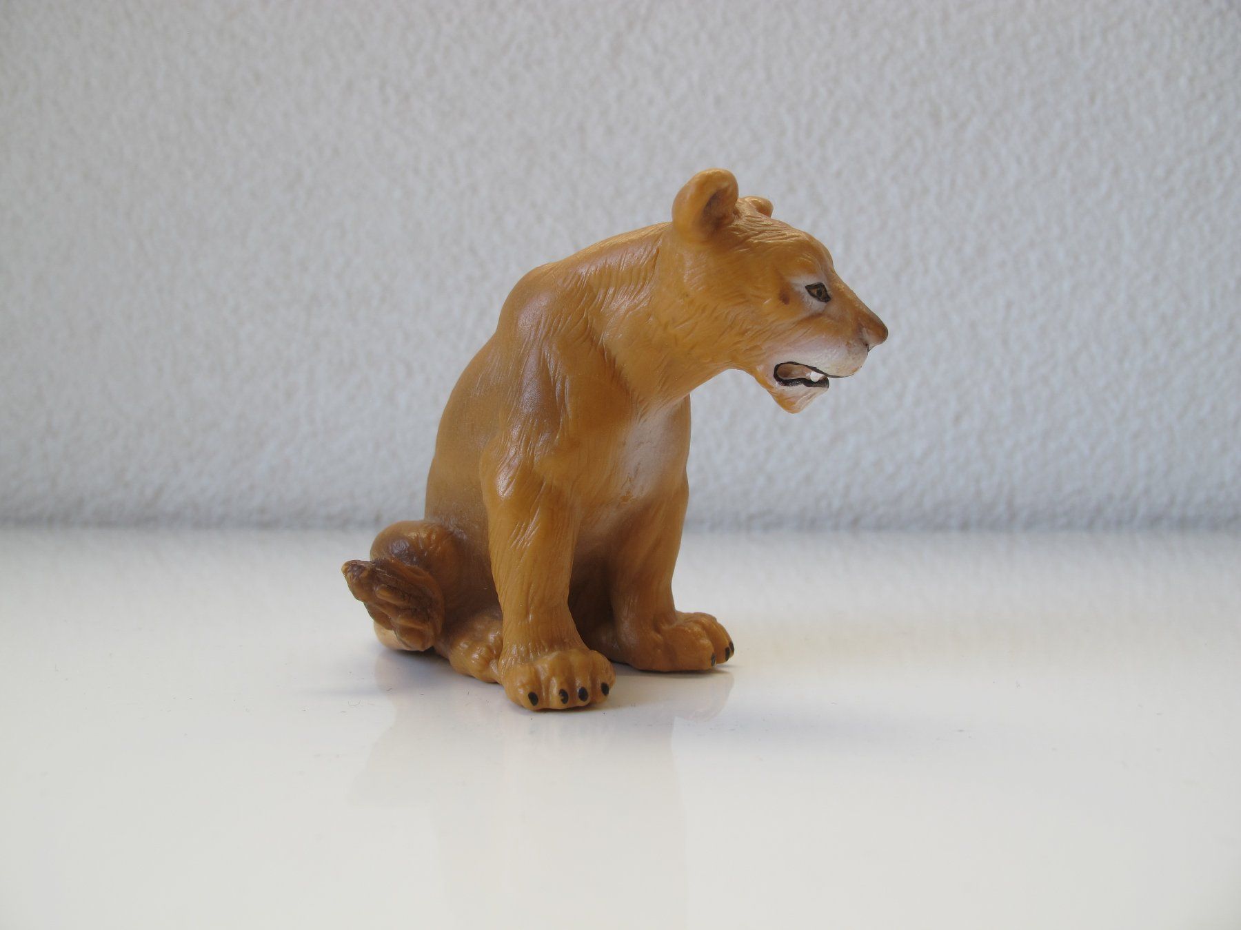 Schleich Statuette: Schleich 14037 Löwin, sitzend – Usato da Vilters venduto da hedi00 3