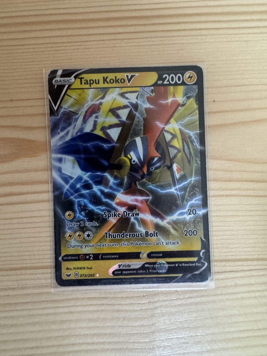 Pokémon Carte collezionabili: Tapu Koko VMax Pokémon Karte – Usato da Zürich venduto da anemonetty