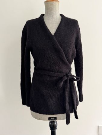 Handgestrickter Wickel-Cardigan aus Rowan Alpaca Classic