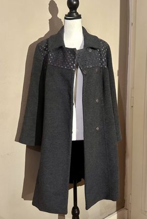 Max Mara Studio – Manteau en laine vierge gris  taille 44