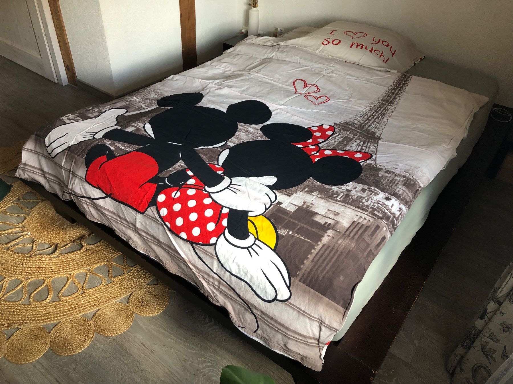Disney Bettwäsche: Ensemble de literie Mickey Mouse à Paris 160 / 200 & 65 /100 – Gebraucht aus St-Aubin FR von Tiweety 6