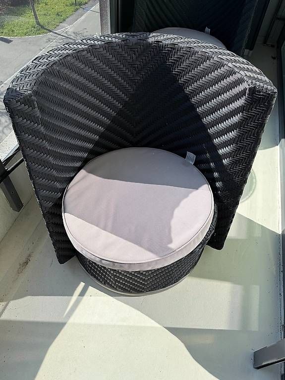 Sessel: Kaffeelounge mit drehbaren Sesselnt – Gebraucht aus Zürich von Antonio03 1