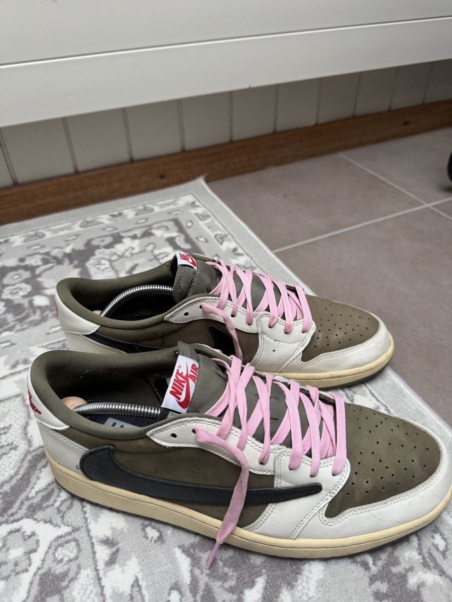 Jordan Herrenschuhe: Air Jordan Travis Scott Medium Olive – Gebraucht aus Ibach von fashionrenewable 1