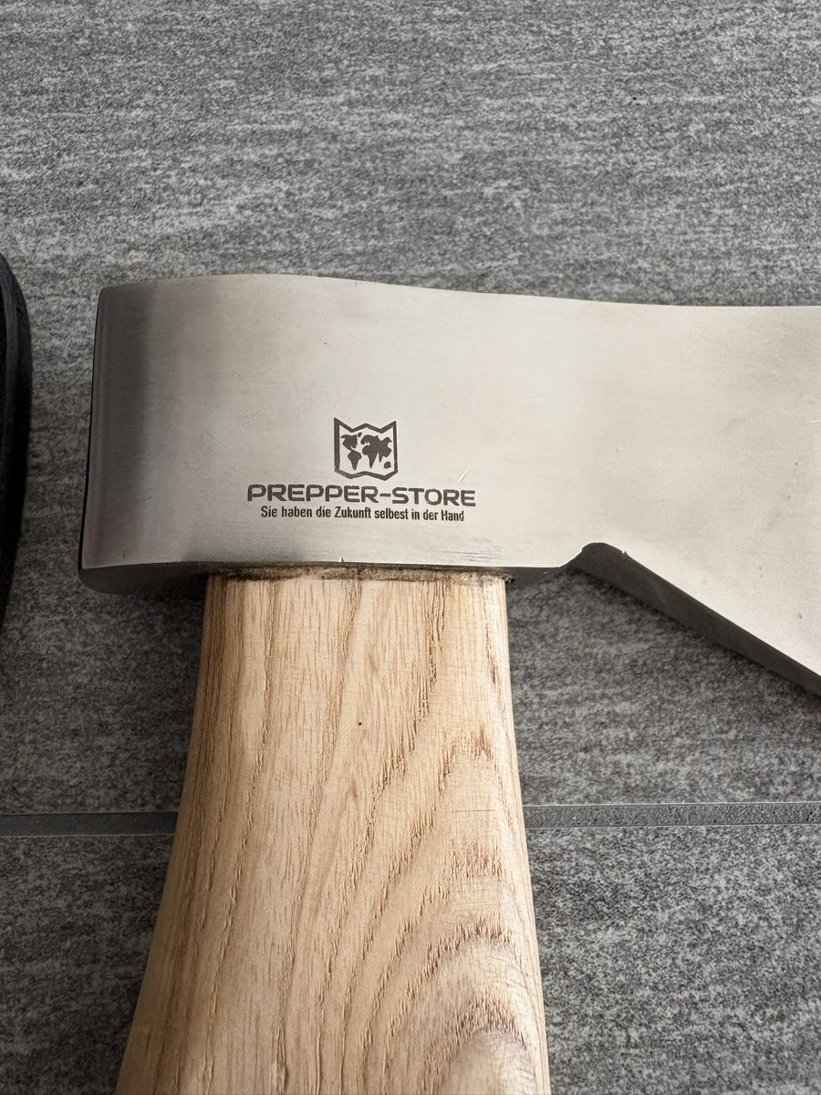 Swiss Tutti gli attrezzi: Beil mit Lederscheide PREPPER-STORE neu&OVP – Nuovo e nell'imballaggio originale da Freienbach venduto da SwissTopDeals 2