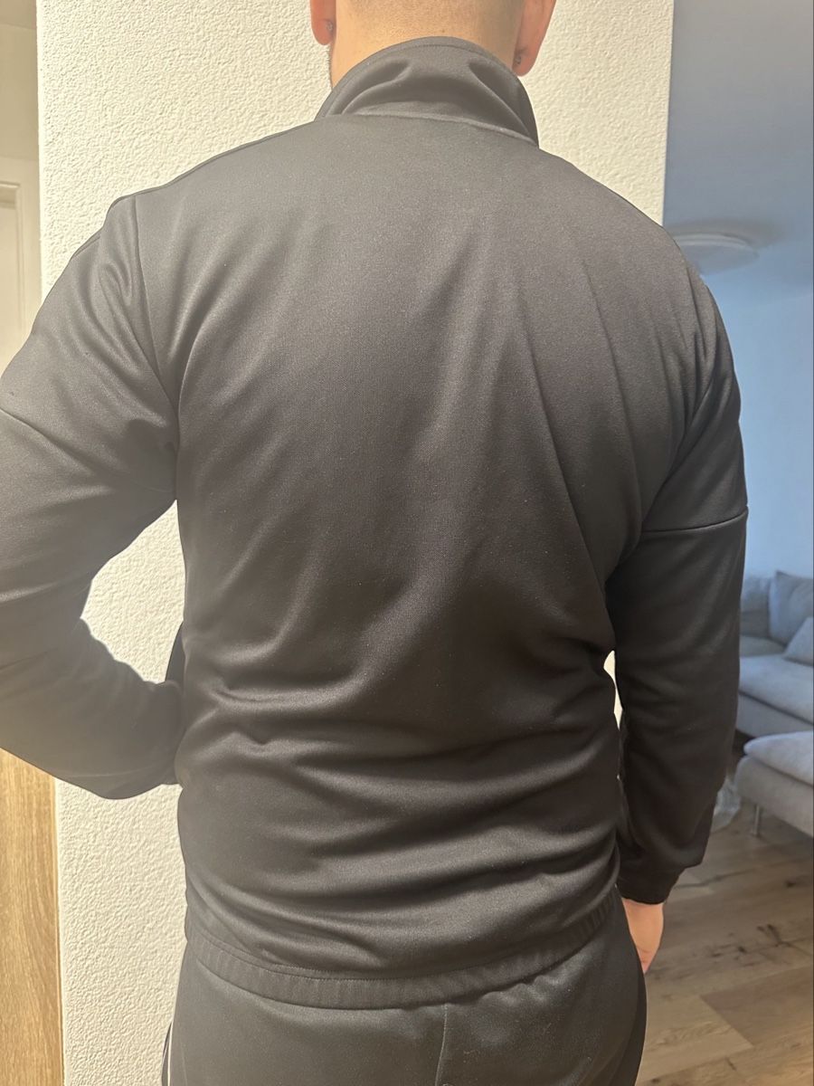 Adidas T-shirts: Adidas tshirt – D'occasion à Sirnach par D.SecondChance 1