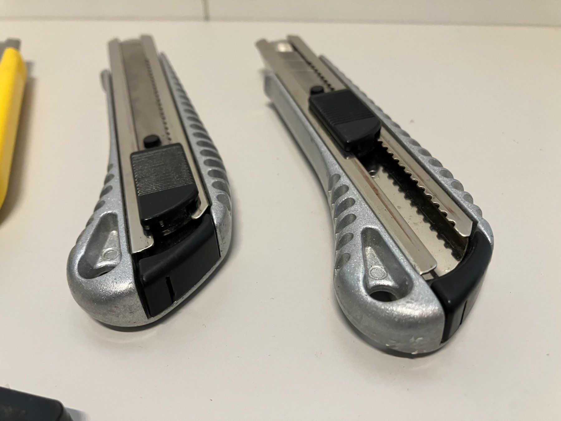 Tutti gli attrezzi: Post. gebr. Profi Cutter/Messer ab 1.- – Usato da Lichtensteig venduto da Buy24International 2