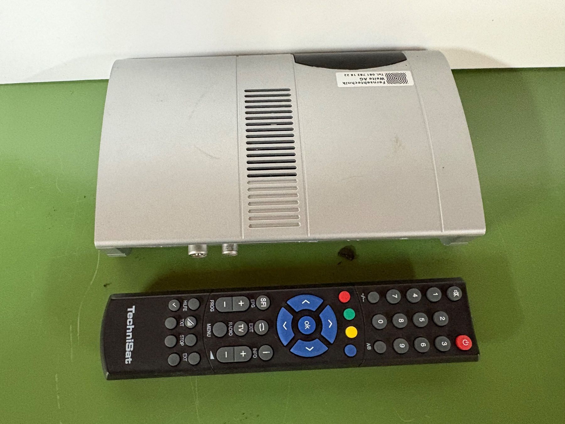 Technisat Receiver: Technisat DigiPal 2 Digitaler DVB-T Receiver – Gebraucht aus Weite von FTW-AG 2