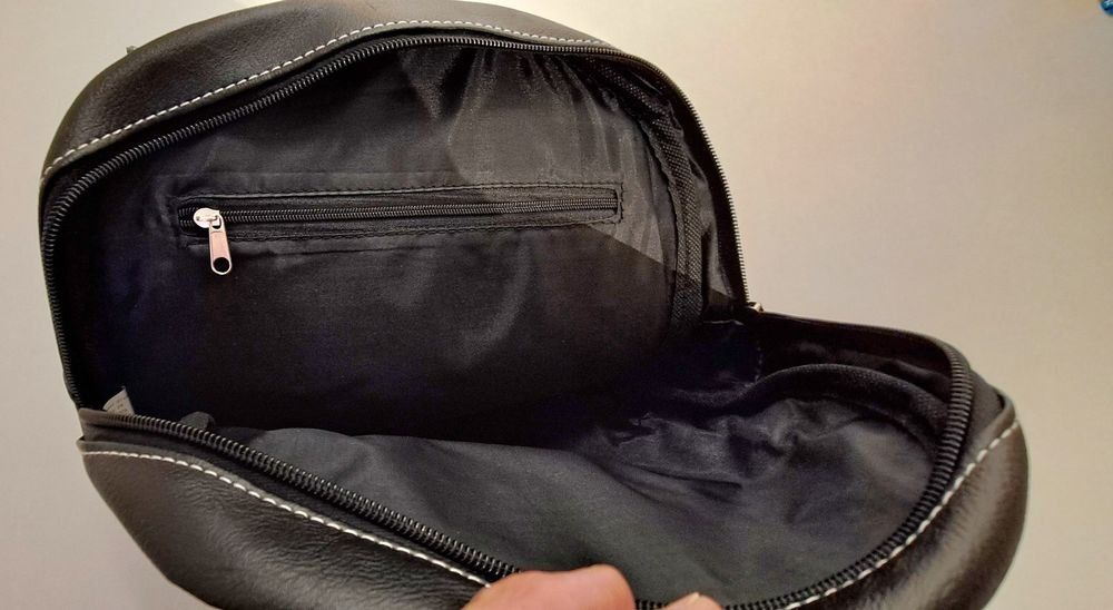Zaini: Neuer Rucksack, ungebraucht schwarz – Nuovo (secondo la descrizione) da Oetwil am See venduto da Storck 3