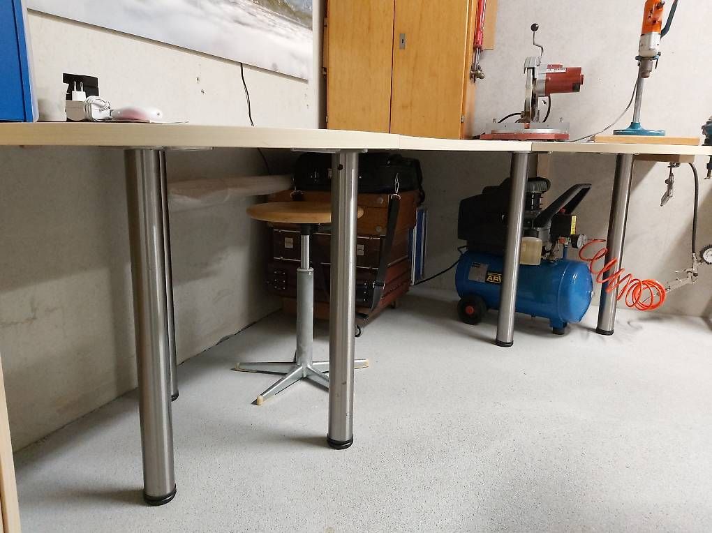 Scrivanie: Ecke Arbeitstisch – Usato da Stalden (Sarnen) venduto da chr_s5xx 3