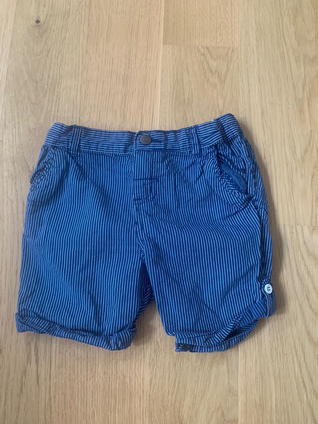 C&A Pantaloni: Hose Shorts Gr. 86 C&A – Usato da Dinhard venduto da PS83