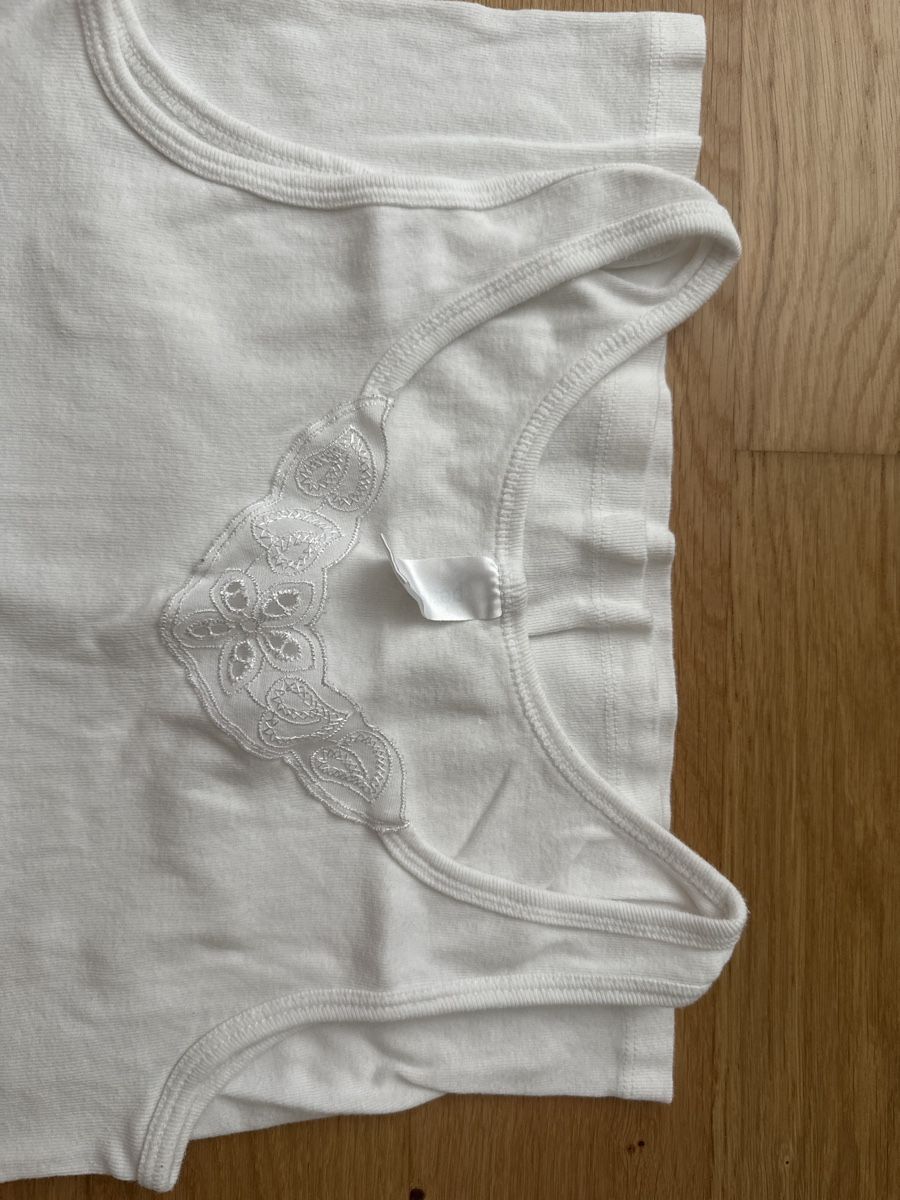 Altra biancheria intima: 3x weisses Unterhemd Grösse M – Usato da Zug venduto da Hehe 4