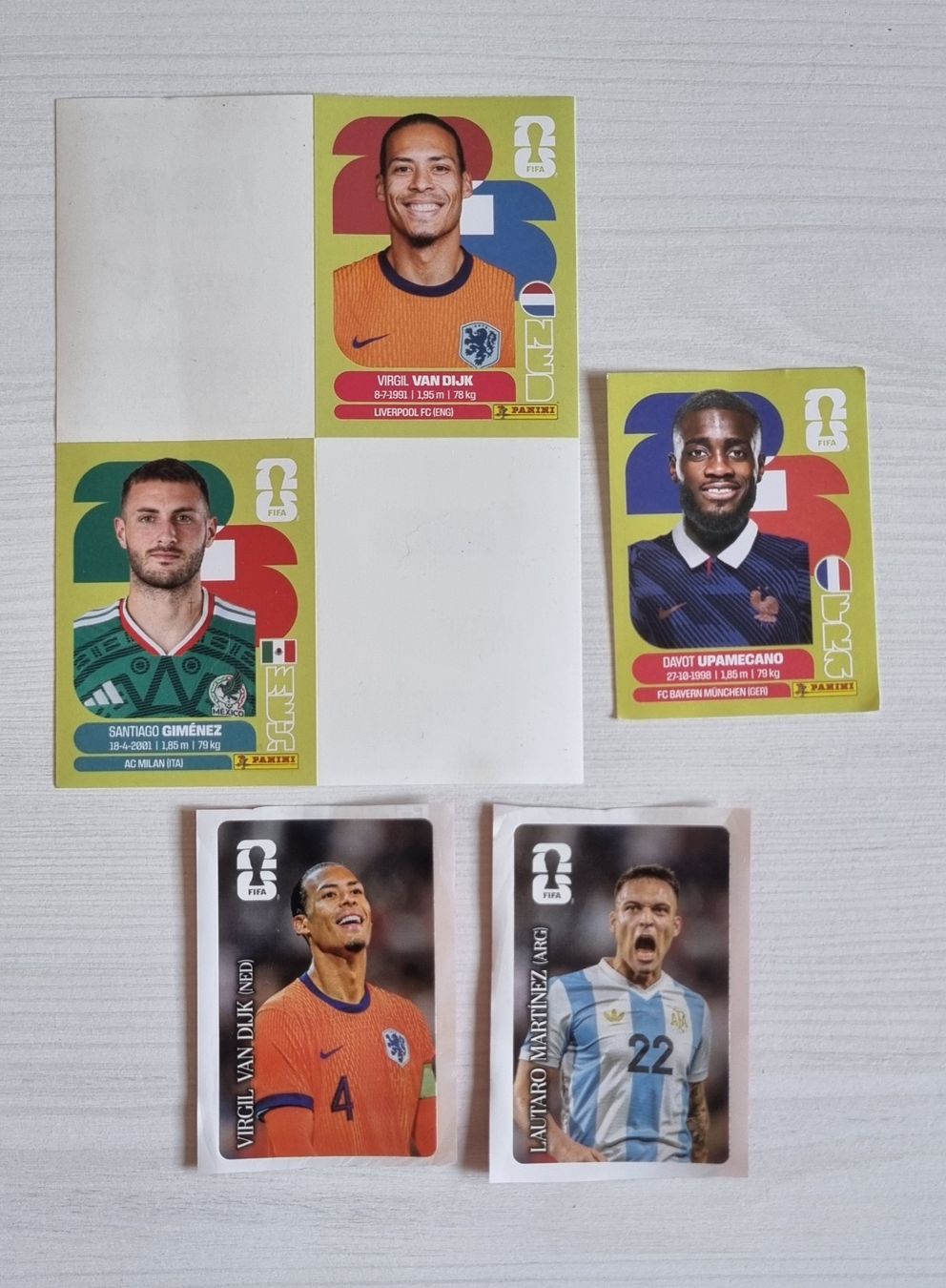 Panini Carte collezionabili: 3 cards panini 2 cards panini coca – Usato da Mollens VD venduto da Diego.lepori