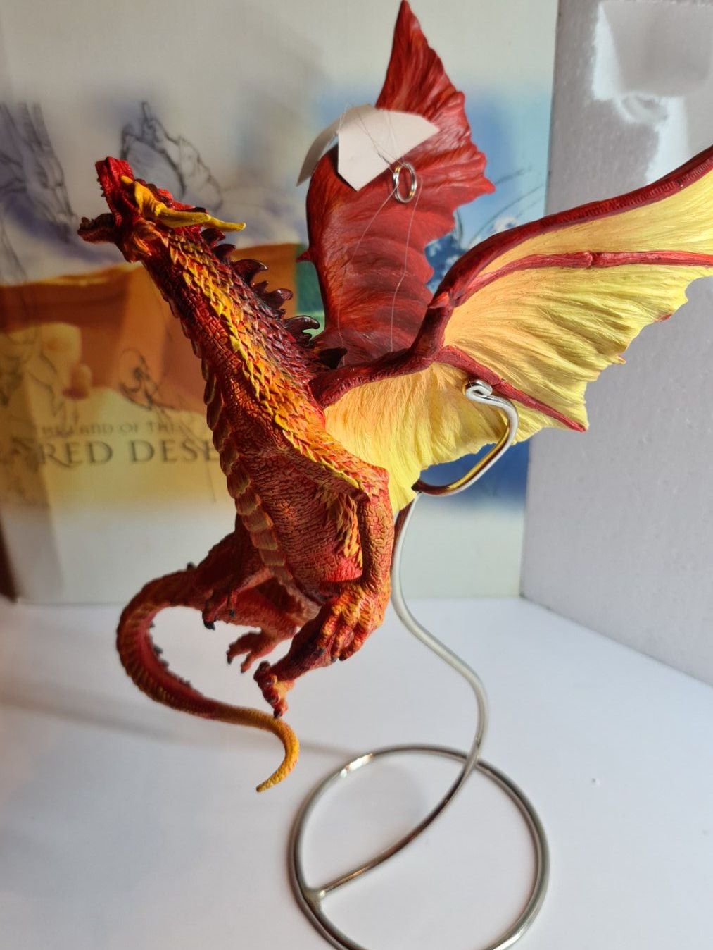 Statuette: The Tudor Mint, fliegender Roter Drache – Usato da Aesch BL venduto da pri_fp8t 6