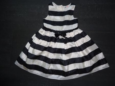 Festliches Kleid von H&M, Grösse 104