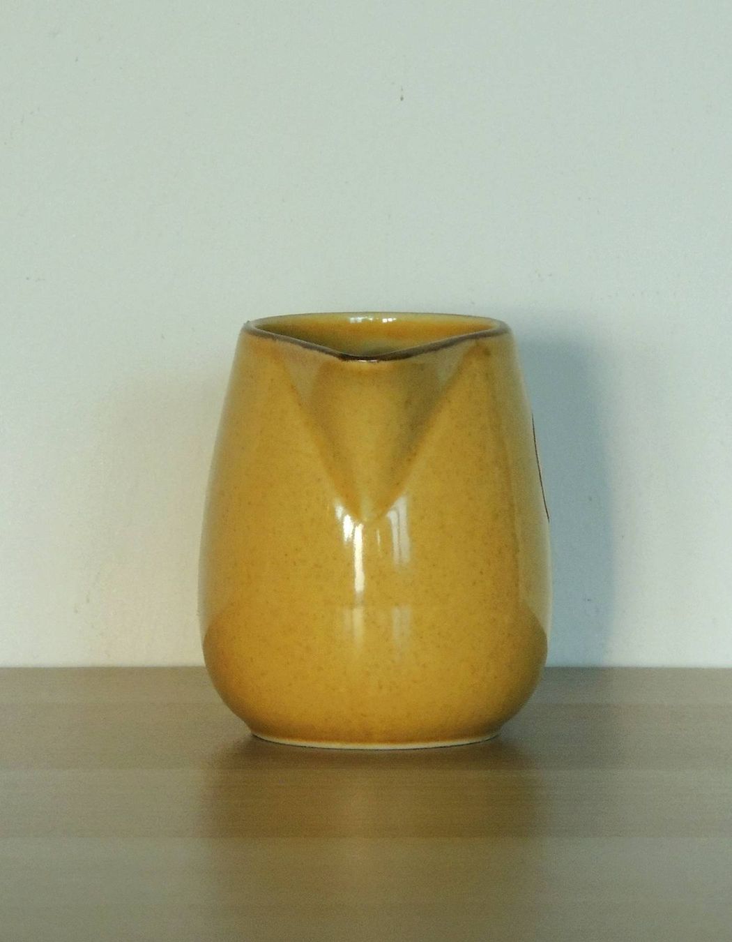 Rössler Caraffe: Pot crémier jaune moutarde, 0.2 litre, Rössler, 1950-60s – Usato da La Chaux-de-Fonds venduto da Helene2300 3
