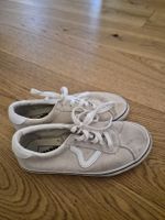 Used Vans Shoes - Perfect for Summer Walks! ☀️👟