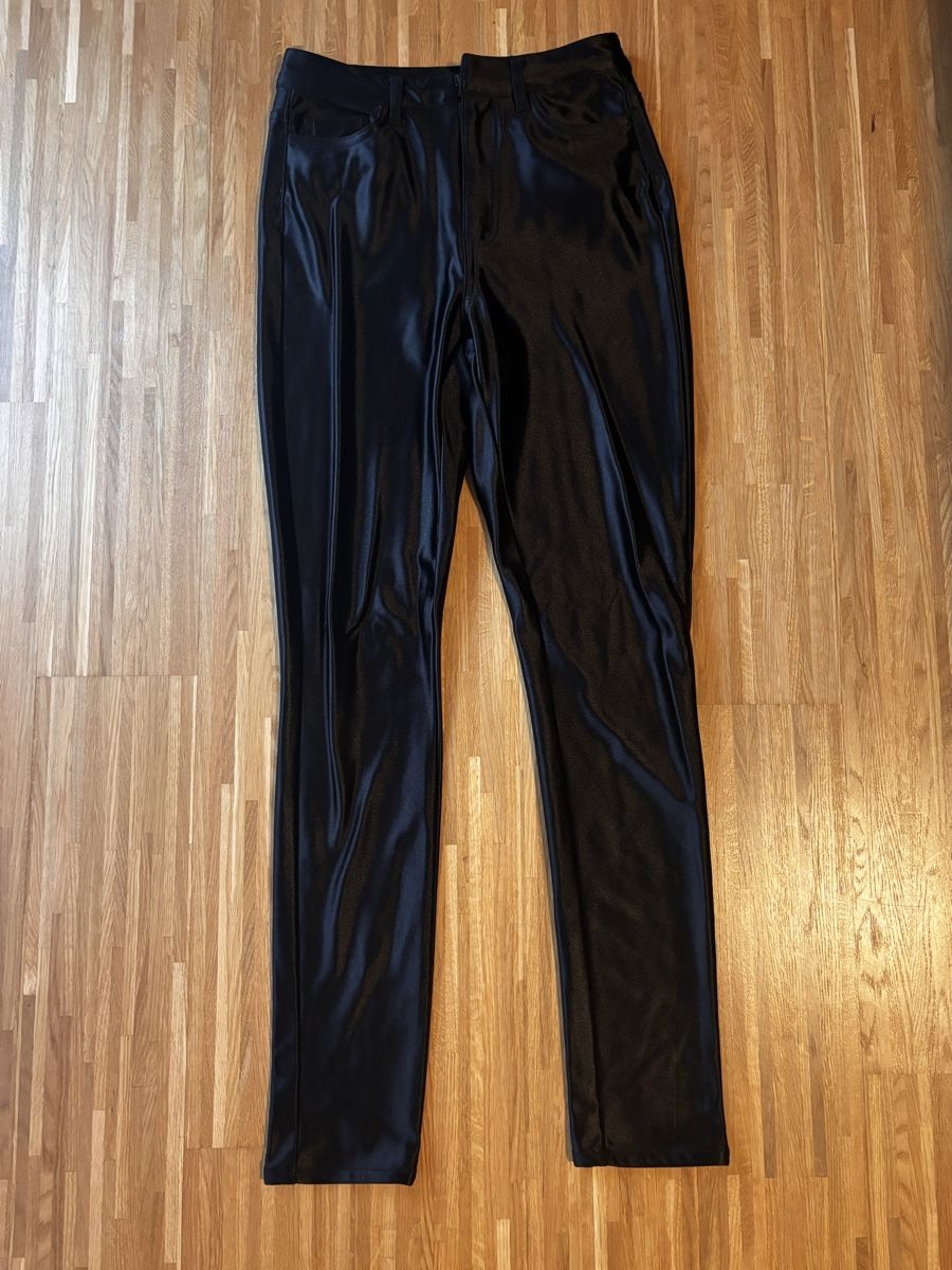 Pieces Hosen: Pieces schwarze glänzende Hose Gr. XS – Gebraucht aus Meierskappel von Mial_2