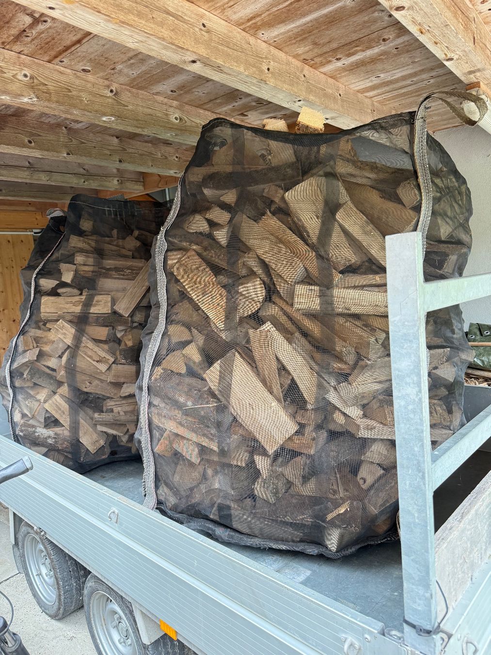 Holzartikel: Brennholz Laubhartholz – Neu und originalverpackt aus Rothrist von Chnupperi 3