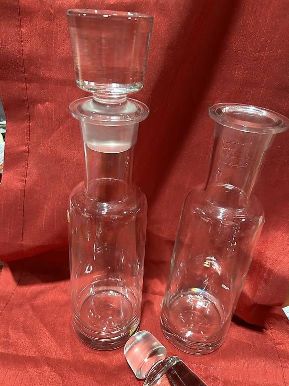 Caraffe: 2 Glasflaschen NEU – Nuovo e nell'imballaggio originale da Frauenfeld venduto da Irene.Schuppli