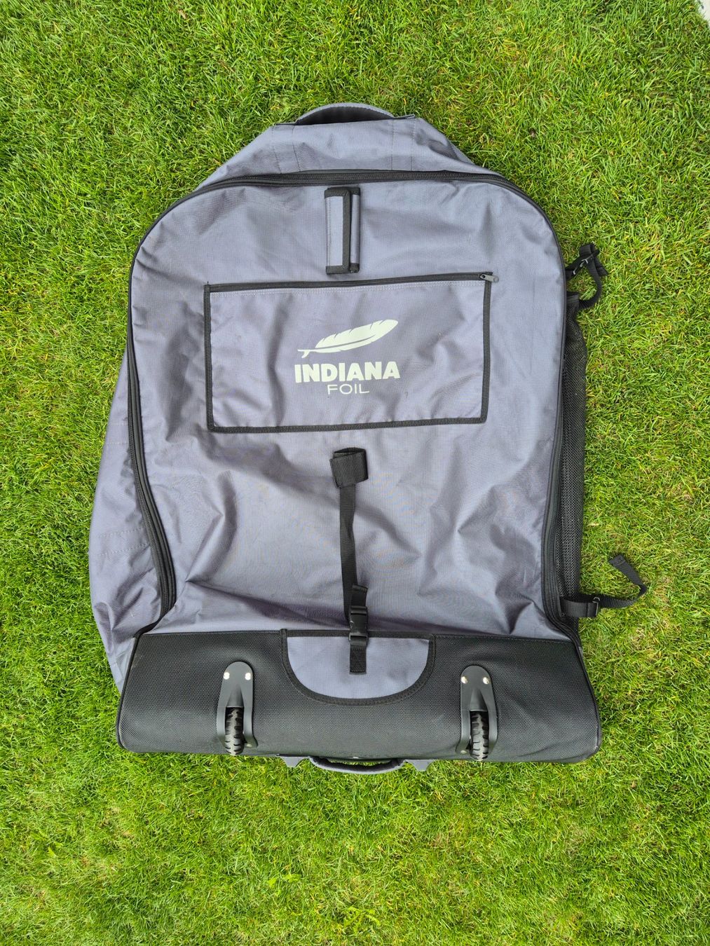Indiana Tavole da surf e di nuoto: Indiana Boardbag für inflatable SUP- oder Wing-Boards – Usato da Frutigen venduto da T0bias