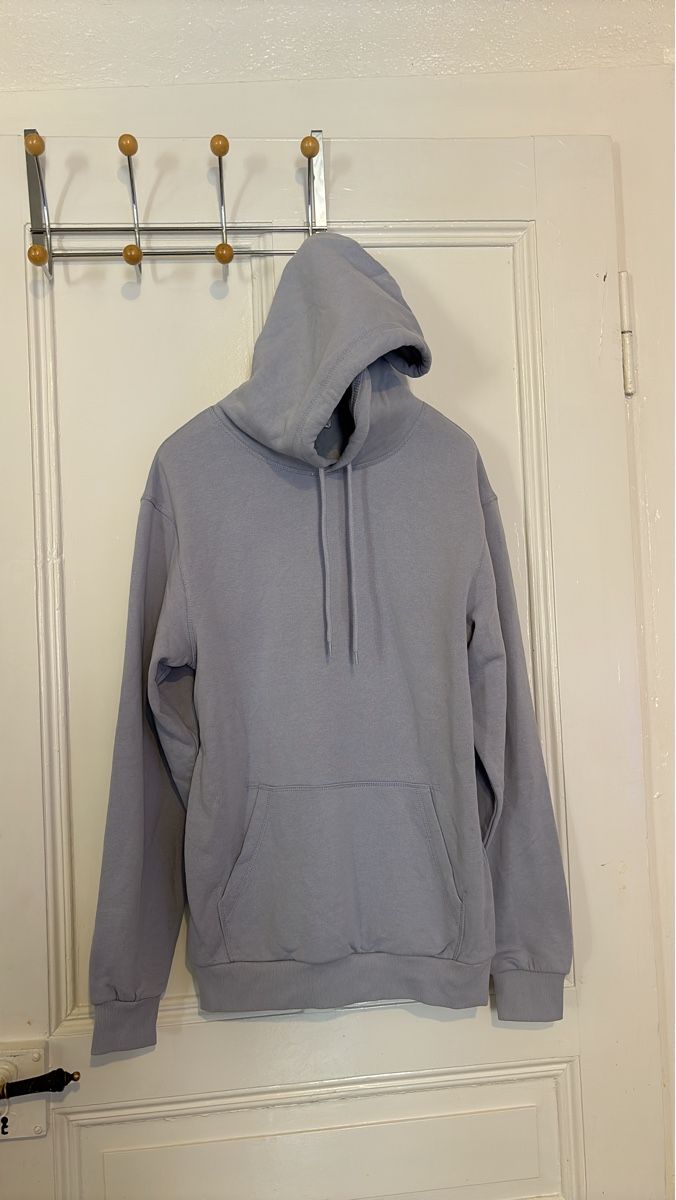 Pulls & Sweat-shirts: Pull à capuche gris  – D'occasion à La Chaux-de-Fonds par Crista-Line