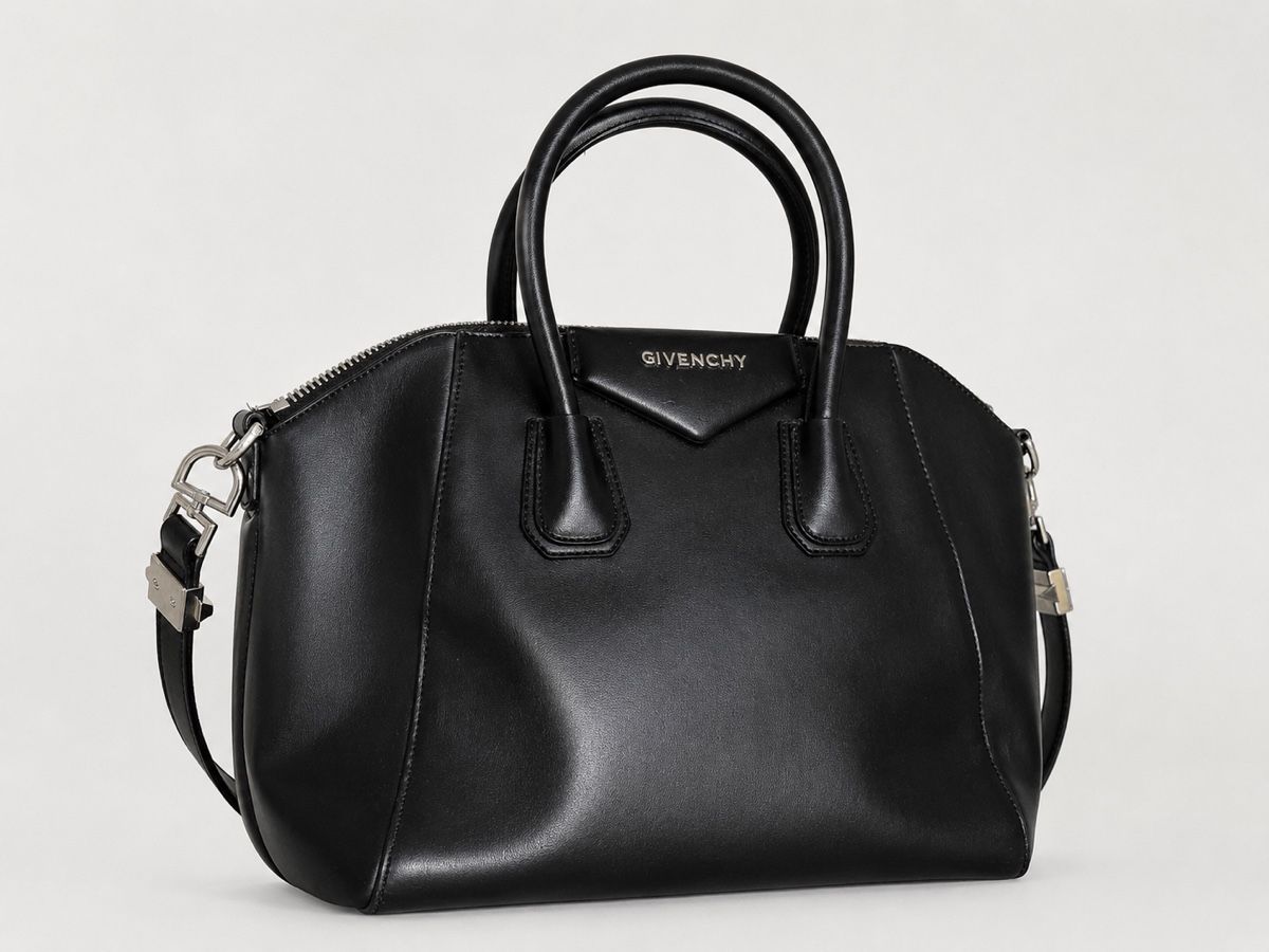 Givenchy Sacs: Givenchy Antigona Leder Handtasche Schwarz – D'occasion à Uster par Mur_88 1