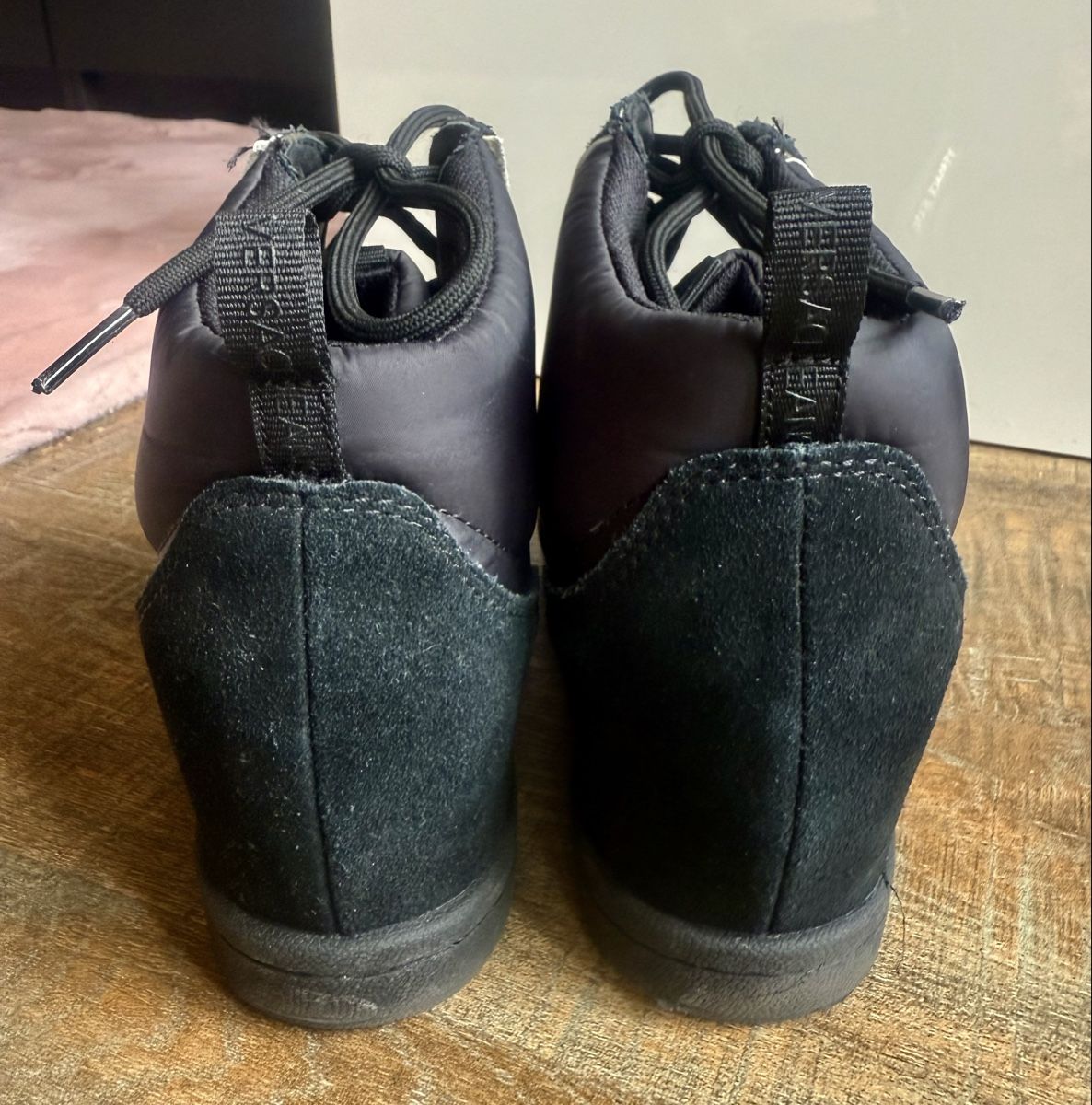 Versace Damenschuhe: Versace Jeans Damen Sneaker Gr. 38 – Gebraucht aus Lachen SZ von zsucard 2