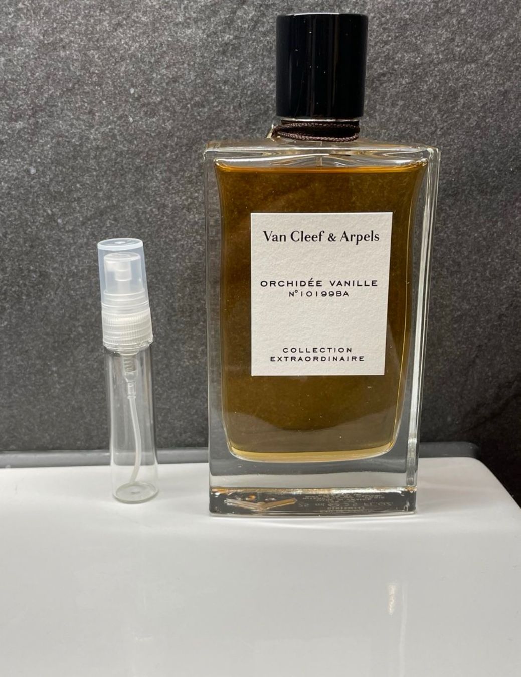 Van Cleef Profumi & Eau de Toilette: 3ml Van Cleef & Arpels Orchidée Vanille – Usato da Wangen SZ venduto da el_paso08
