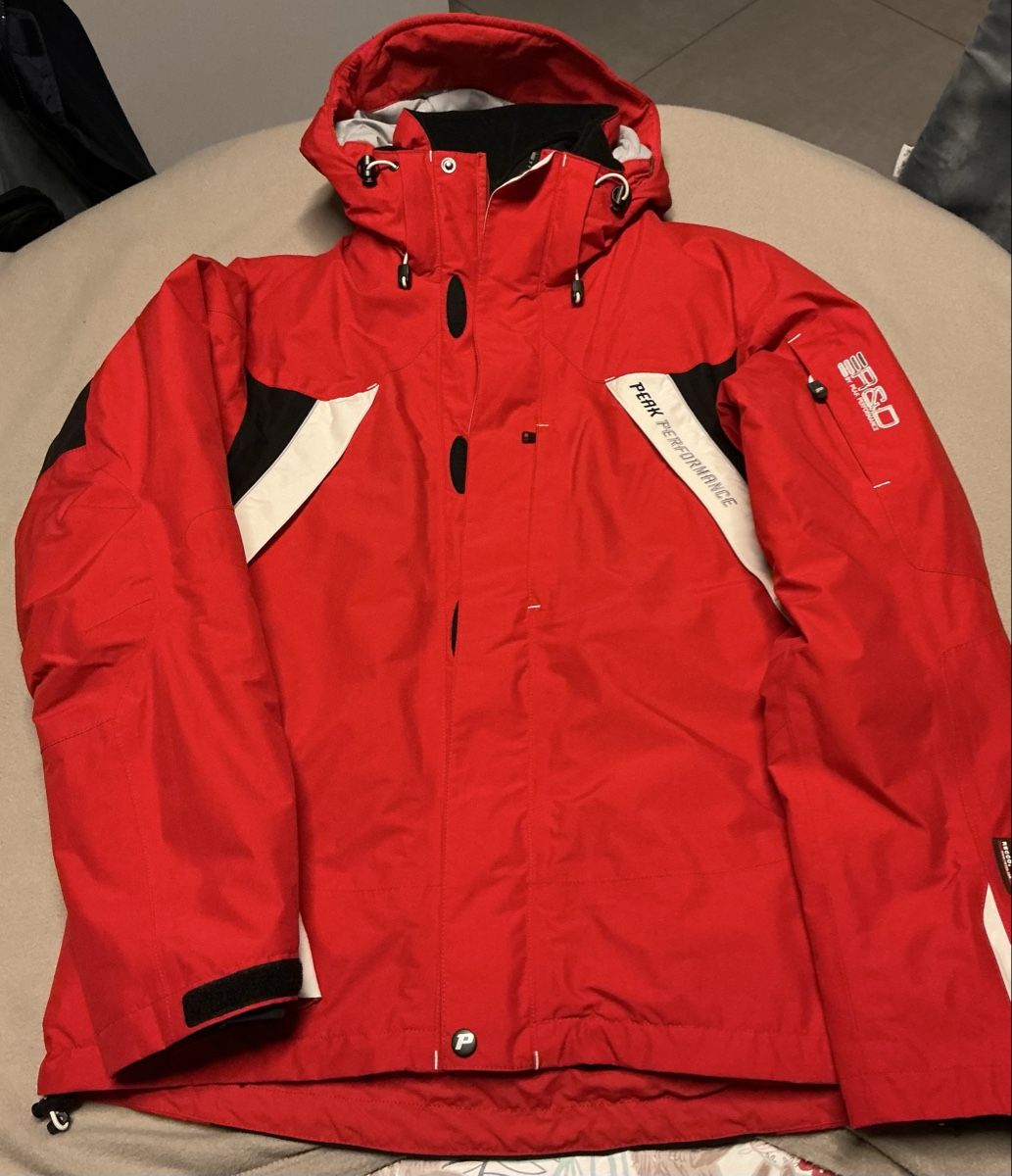 Peak Performance Jacken: Giacca da sci Peak Performance – Gebraucht aus Cadenazzo von bor_5v5k