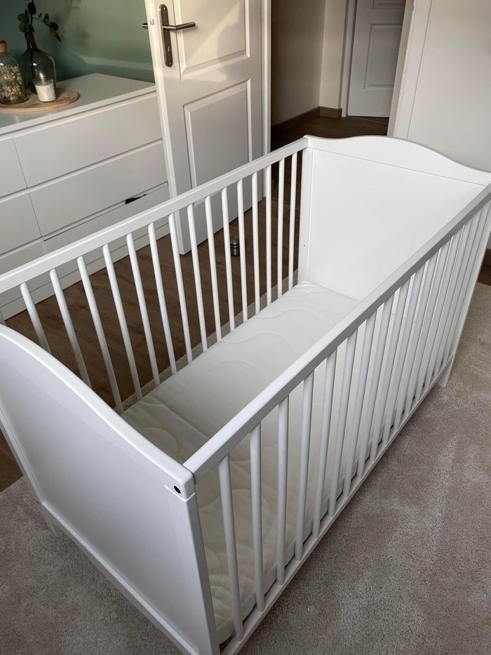 Ikea Letti: Lit Smagora avec matelas et tour de lit – Usato da Le Vaud venduto da No-Nick-Name 1