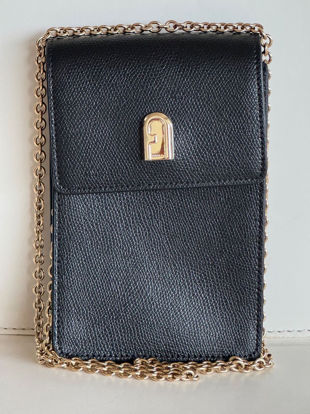 Furla Taschen für Damen: Pochette téléphone Furla – Gebraucht aus Coppet von laure2010