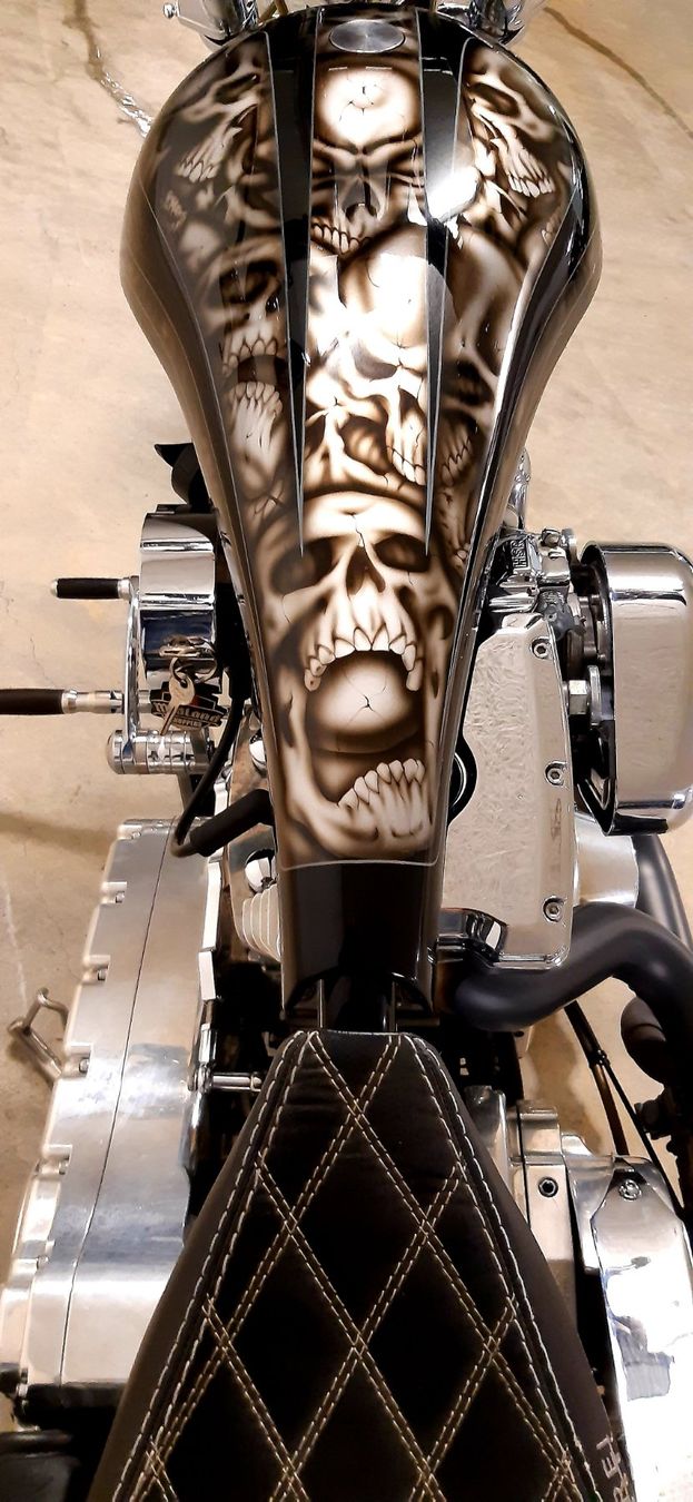 Harley-Davidson Chopper: Harley Davidson - Einzigartiges Design – Usato da Uznach venduto da wju_wt6z 3