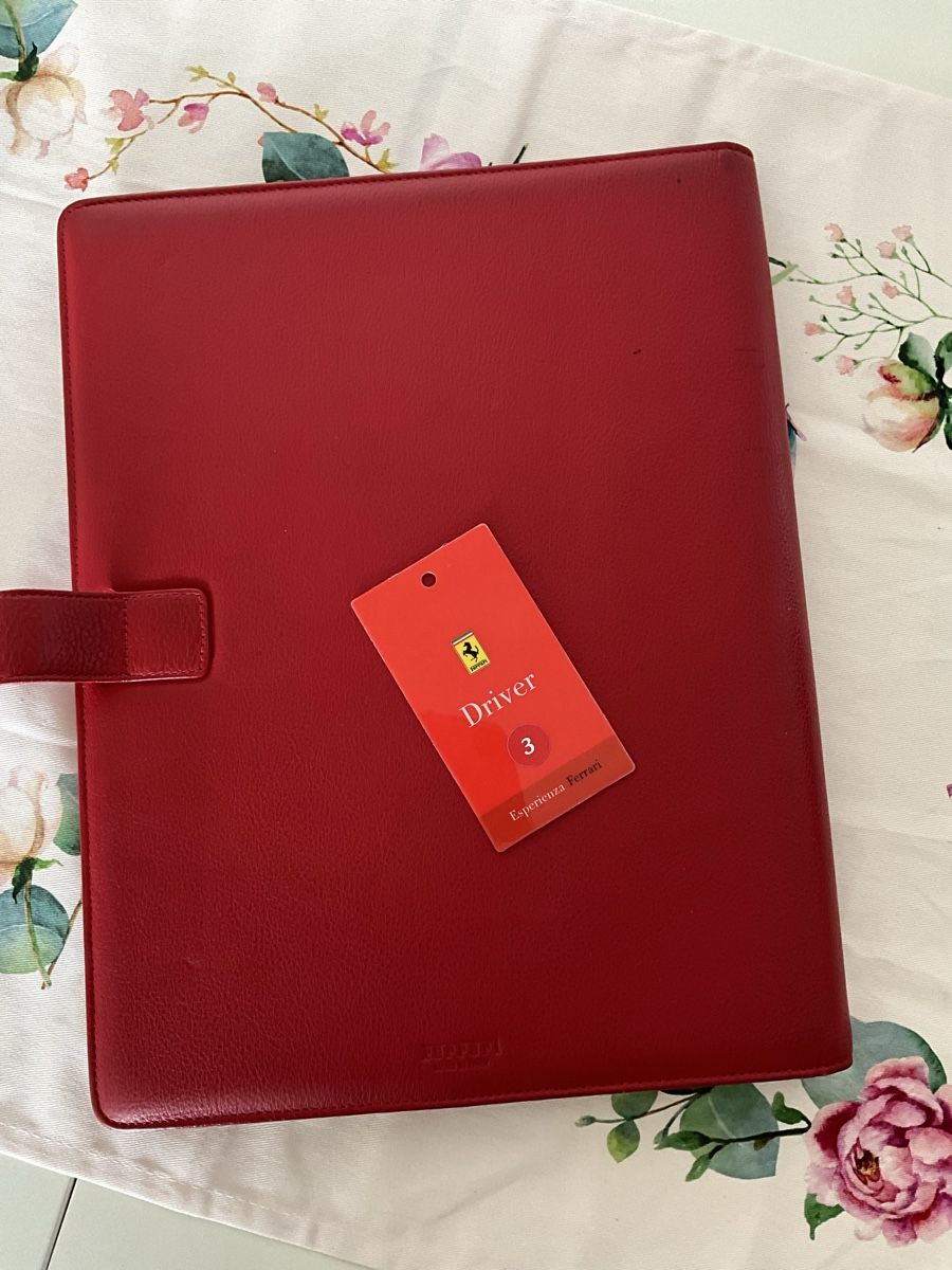 Valigie & Borse: Ferrari Ledermappe mit Esperienza Badge – Nuovo (secondo la descrizione) da Zürich venduto da thovala 3