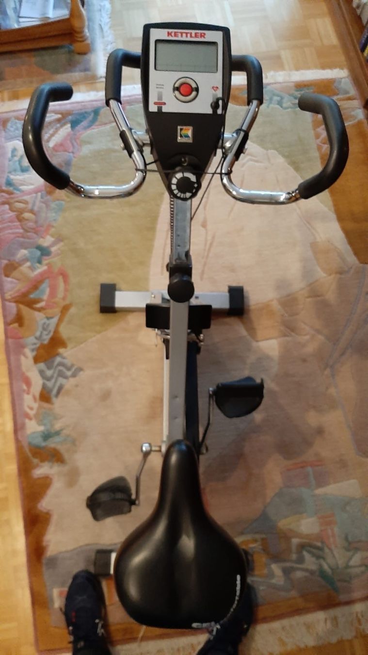 Hometrainer: Kettler Racer Hometrainer – Gebraucht aus Kloten von  1