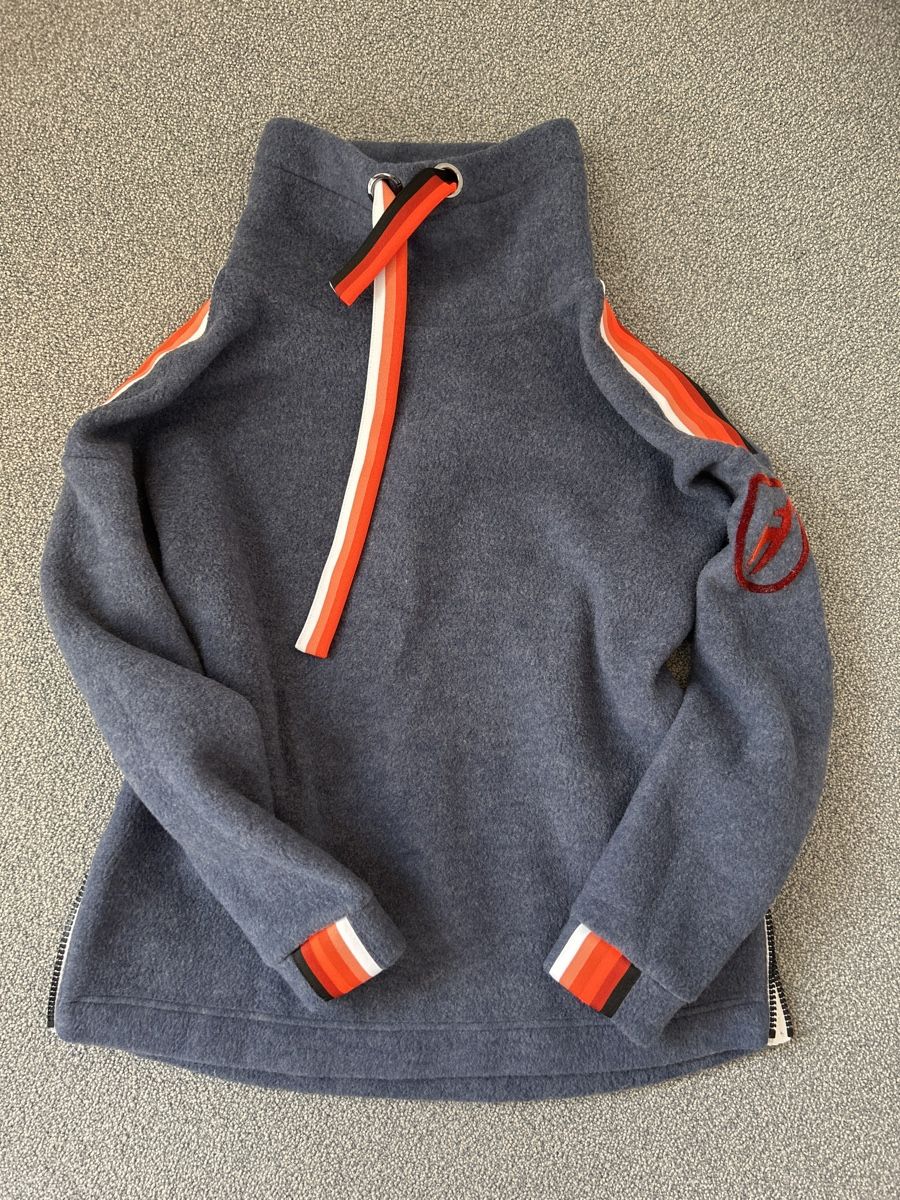 Pulls & Sweat-shirts: Toni Sailer dicker Fleece Pullover Gr 38 – D'occasion à Männedorf par Engellinchen