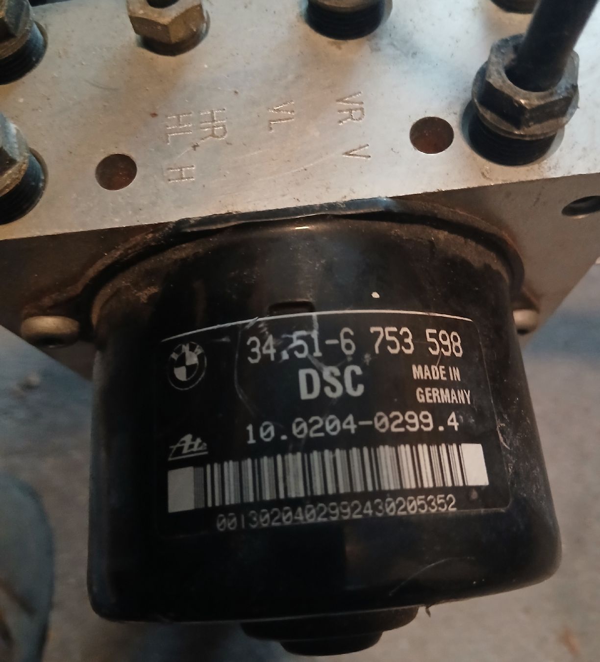 BMW Tutti pezzi di ricambio auto: Boîtier ABS BMW – Usato da la heutte venduto da Auto-stock 2