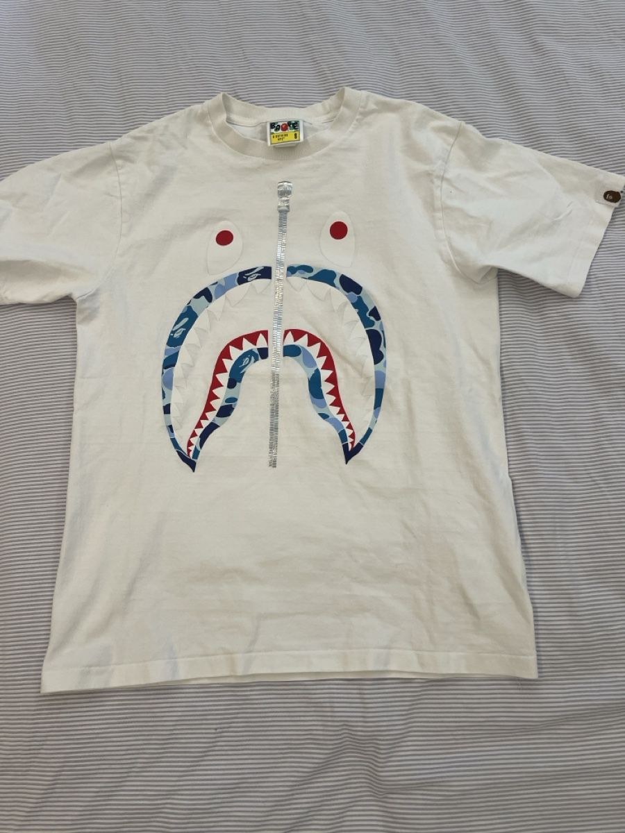 Bape T-shirts: Tshirt bape blanc taille S – Neuf (Voir description) à Troinex par bor_r92l