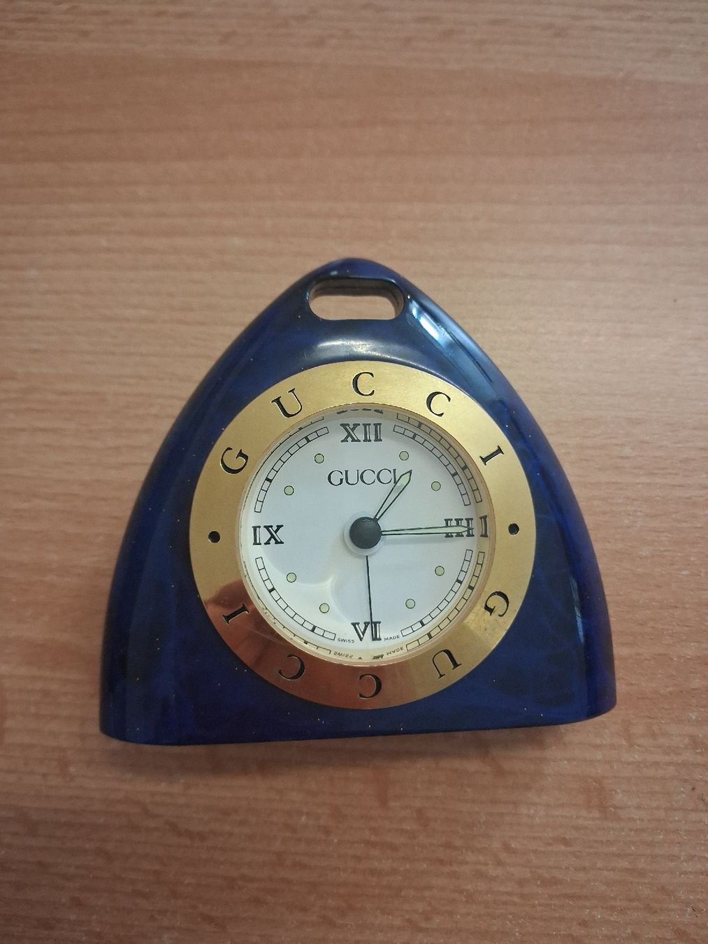Gucci Wecker: Réveil Gucci ancien – Gebraucht aus La Chaux-de-Fonds von syl_lvy2