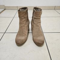Stiefeletten in beigem Wildleder, Grösse 37
