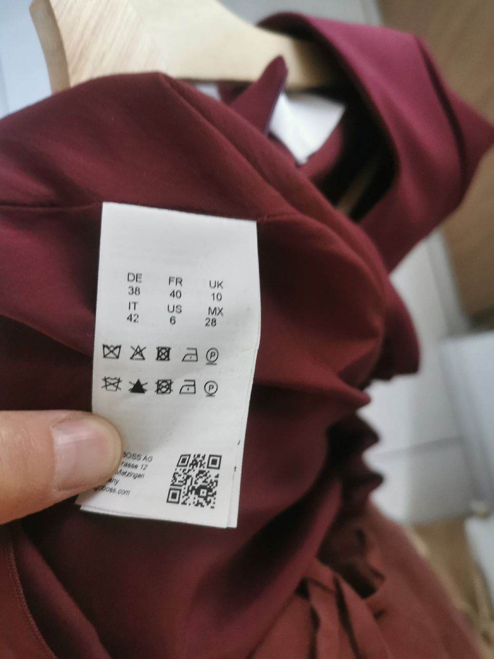 Hugo Boss Vestiti: Kleid rot, Boss – Nuovo (secondo la descrizione) da Neuenhof venduto da Erinnyen 3