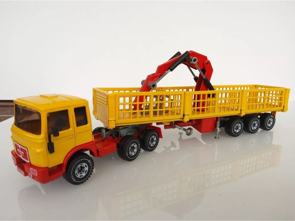 MAN LKW mit Ladekran - Hälbich