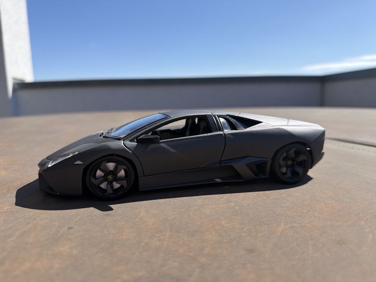Bburago Modellini d'auto: Lamborghini Reventon - 1/18 - Bburago – Usato da Wolfwil venduto da Rolex1 1