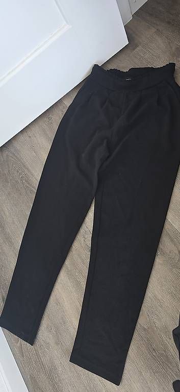 Pantaloni: Stoffhose schwarz gr. 34 – Usato da Schaffhausen venduto da isl_dj8w