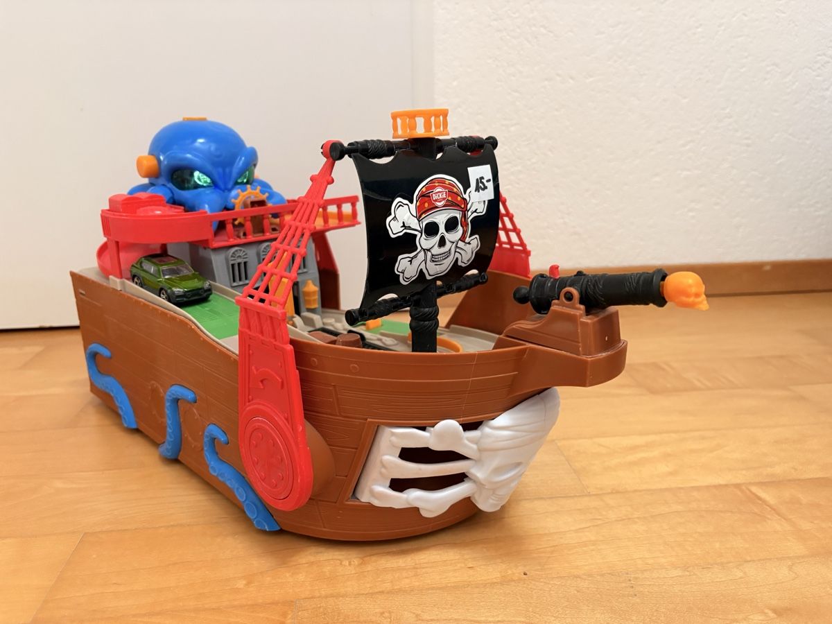Dickie Toys Spielzeuge: Dickies Piratenschiff – Gebraucht aus Bäretswil von cle_dvb2 1