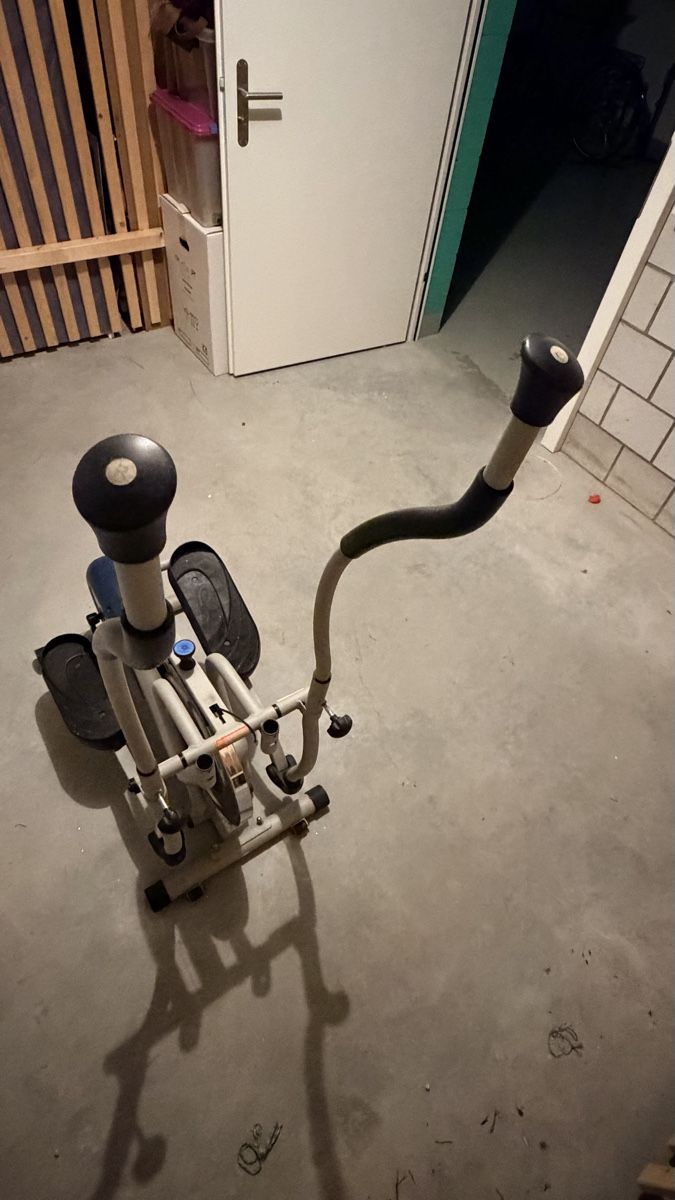 Orbitrek Hometrainer: Stepper Fitnesstrainer ELITE Orbitrek – Usato da Walkringen venduto da Flyover 2