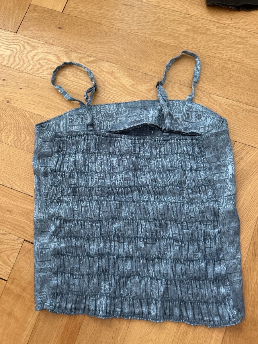 Top: Blaues Top mit Muster – Usato da Bern venduto da ann_v2kg 1