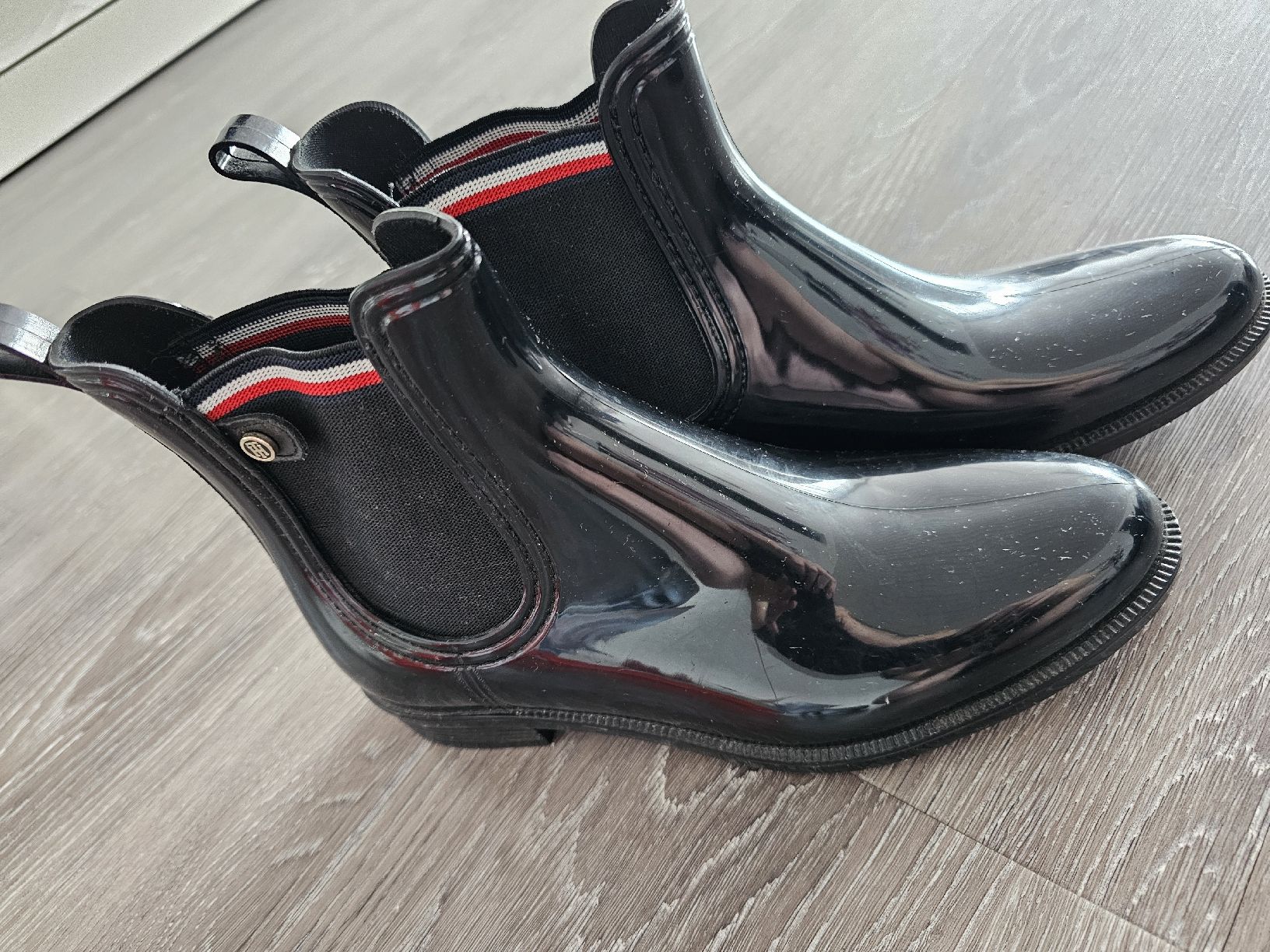 Tommy Hilfiger Chaussures femmes: Tommy Hilfiger Stiefel – D'occasion à Langnau i. E. par gas_6wy5 1