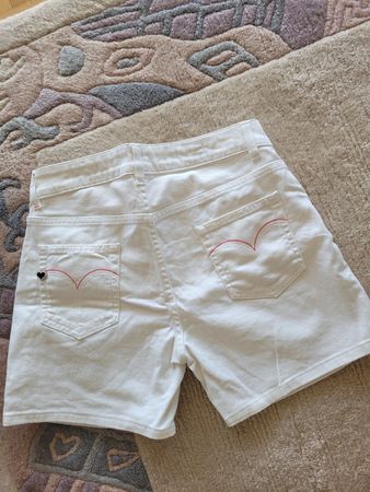 TWIN-SET JEANS kurze Hose weiss Grösse 25 neuwertig
